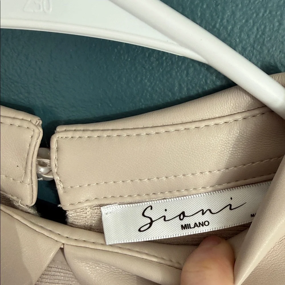 Sioni Cream Collared Long-Sleeve Sweater - Picture 2 of 4